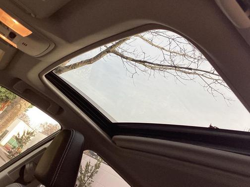 2018 Toyota RAV4 Hybrid SE