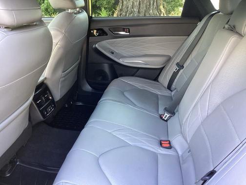 Midnight Black Metallic 2021 Toyota Avalon Hybrid Limited