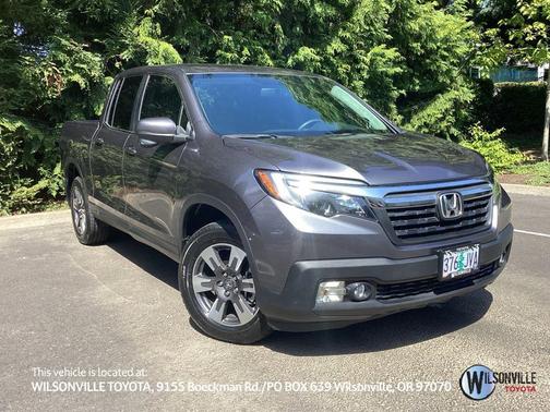 Modern Steel Metallic 2017 Honda Ridgeline RTL