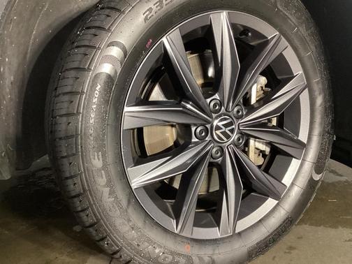 2022 Volkswagen Tiguan 2.0T SE 4MOTION