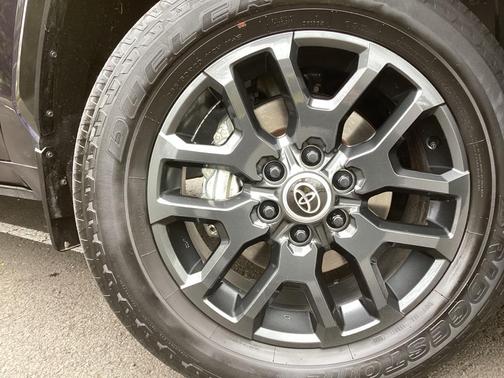 2024 Toyota Sequoia Platinum