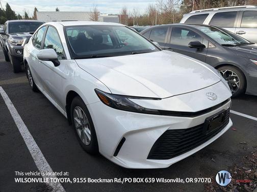 2025 Toyota Camry LE