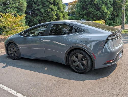 Guardian Gray 2025 Toyota Prius Plug-In Hybrid SE