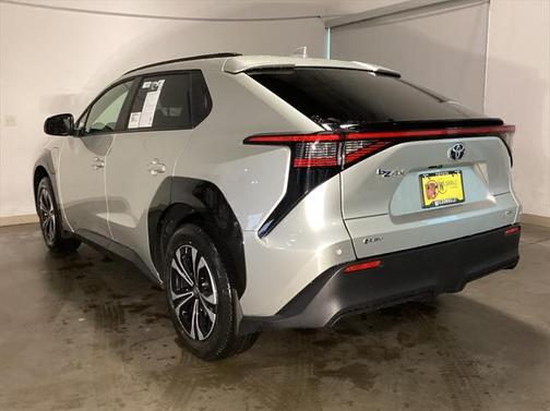 2025 Toyota bZ4X XLE