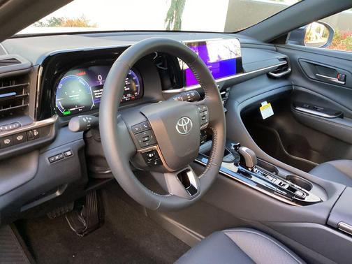 2026 Toyota Crown Signia XLE