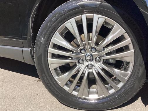 2021 Toyota Venza XLE