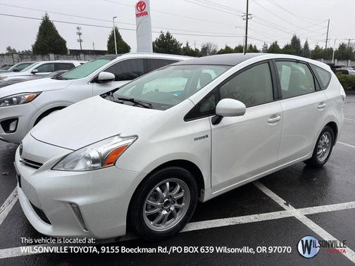 2014 Toyota Prius v Three
