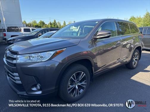 2017 Toyota Highlander LE