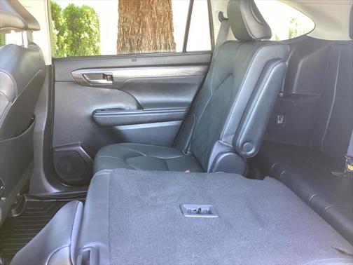 2020 Toyota Highlander Platinum