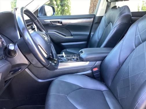 2020 Toyota Highlander Platinum
