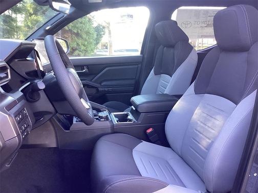 2026 Toyota Tacoma Hybrid TRD Off Road