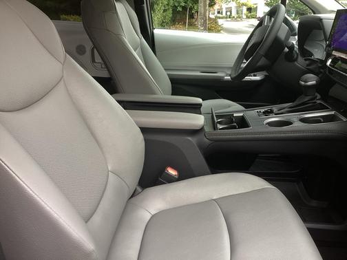 2025 Toyota Sienna XLE 7 Passenger