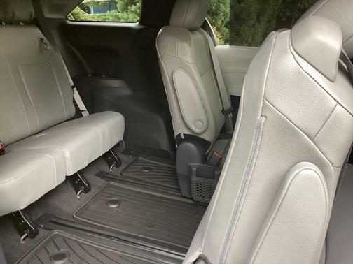 2025 Toyota Sienna XLE 7 Passenger