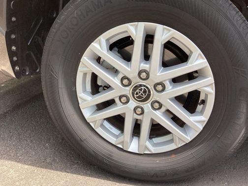 Magnetic Gray Metallic 2023 Toyota Tundra SR5