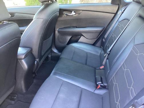 Snow White Pearl 2024 Kia Forte GT-Line
