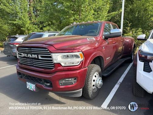 2019 RAM 3500 Laramie Crew Cab 4x4 8' Box