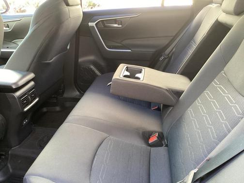 2023 Toyota RAV4 Prime SE