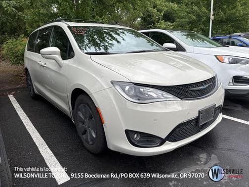 2020 Chrysler Pacifica Hybrid Limited