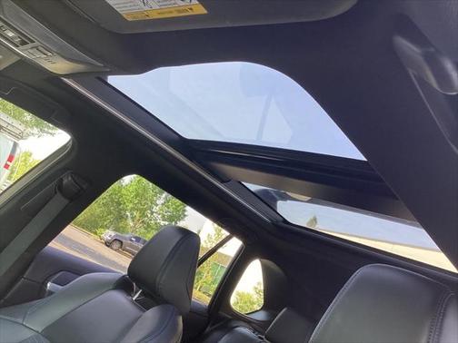 2020 Toyota RAV4 Hybrid SE