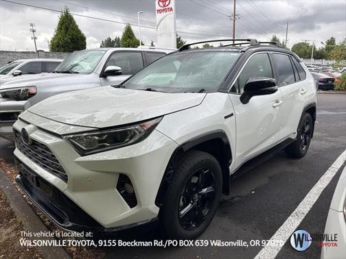 2020 Toyota RAV4 Hybrid SE