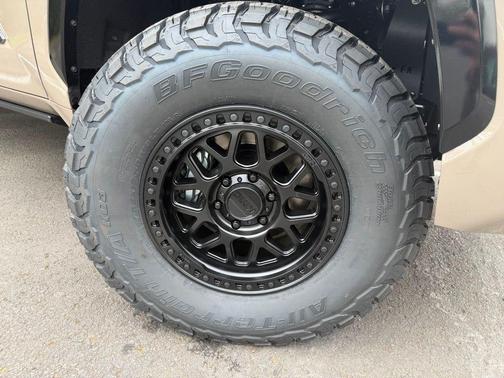 2026 Toyota Tundra Hybrid Platinum