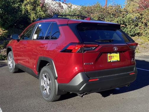 2025 Toyota RAV4 Hybrid LE