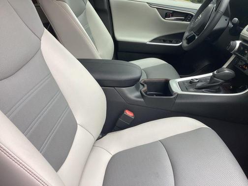 Wind Chill Pearl 2024 Toyota RAV4 Limited