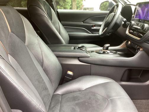 Blueprint 2025 Toyota Grand Highlander Hybrid Limited MAX
