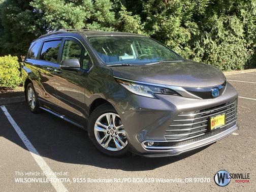 2023 Toyota Sienna Limited