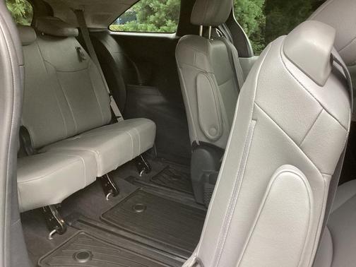 2025 Toyota Sienna XLE 7 Passenger