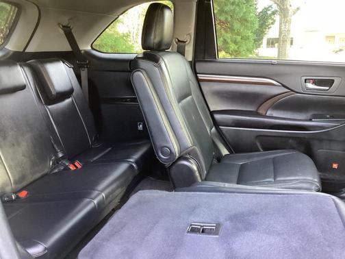 2016 Toyota Highlander Hybrid Platinum