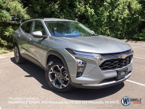 Sterling Gray Metallic 2025 Chevrolet Trax LT