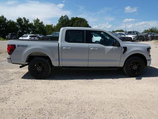 Avalanche 2026 Ford F-150 XLT