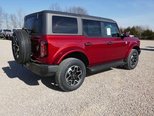 Ruby Red Metallic Tinted Clearcoat 2026 Ford Bronco Outer Banks