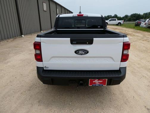 Oxford White 2026 Ford Maverick Lariat