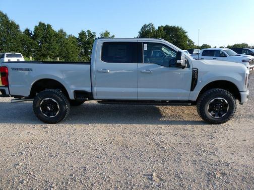 Avalanche 2026 Ford F-250 Lariat