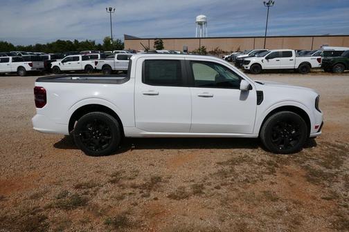 2025 Ford Maverick Lobo Standard