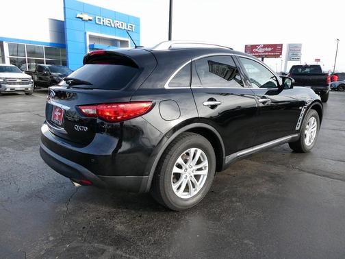 2014 INFINITI QX70 Base