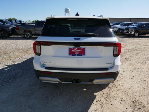 Star White 2026 Ford Explorer Platinum