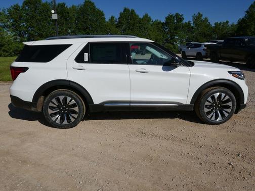Star White 2026 Ford Explorer Platinum