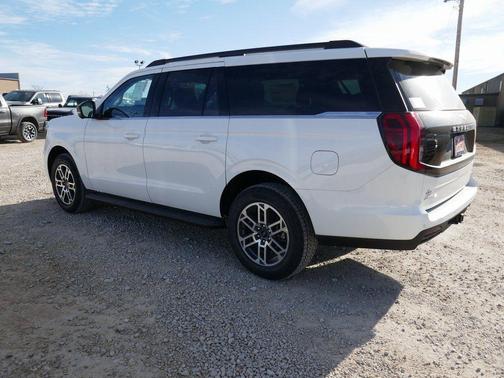 Star White 2026 Ford Expedition Max Active