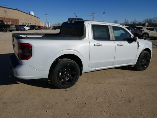 2026 Ford Maverick Lobo Standard