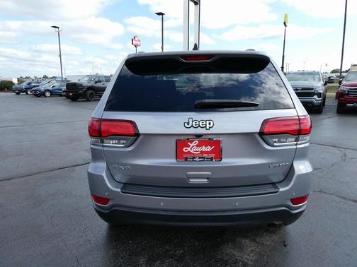 2020 Jeep Grand Cherokee Laredo E