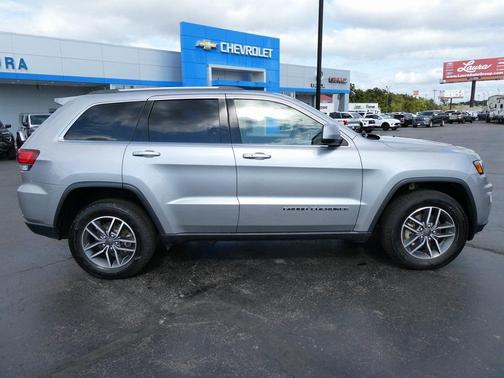 2020 Jeep Grand Cherokee Laredo E