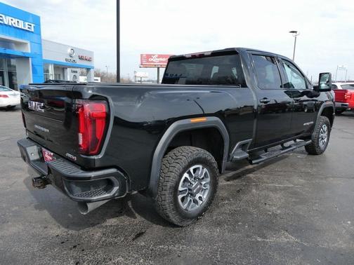 2021 GMC Sierra 2500 AT4