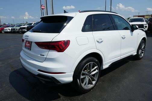 2022 Audi Q3 45 S line Premium