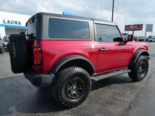 Ruby Red Metallic Tinted Clearcoat 2025 Ford Bronco Base
