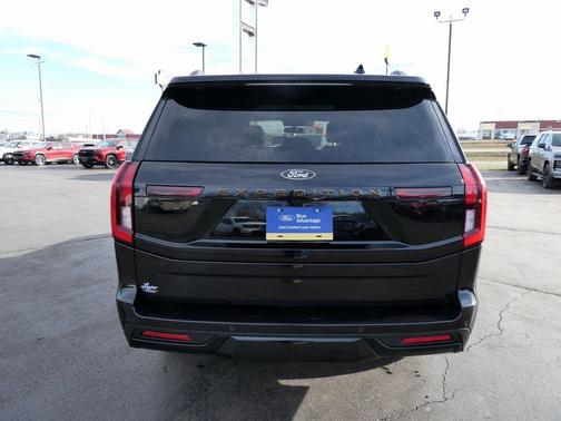 2025 Ford Expedition Tremor