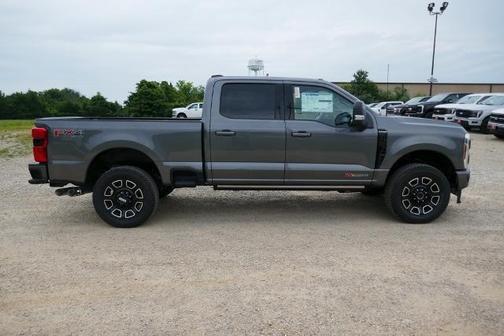 2025 Ford F-250 Platinum
