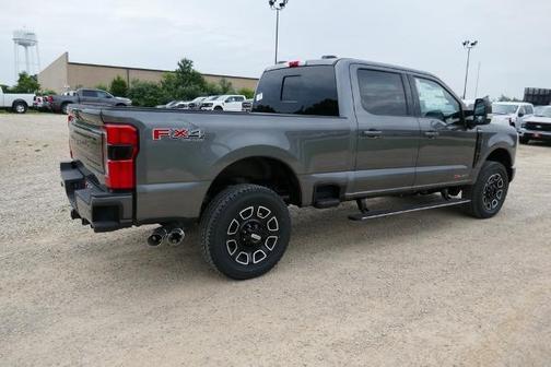 2025 Ford F-250 Platinum